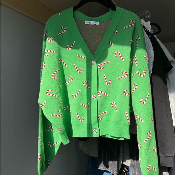 Grayson Threads Green Cardigan with Festive Pattern - Picture 2 of 3